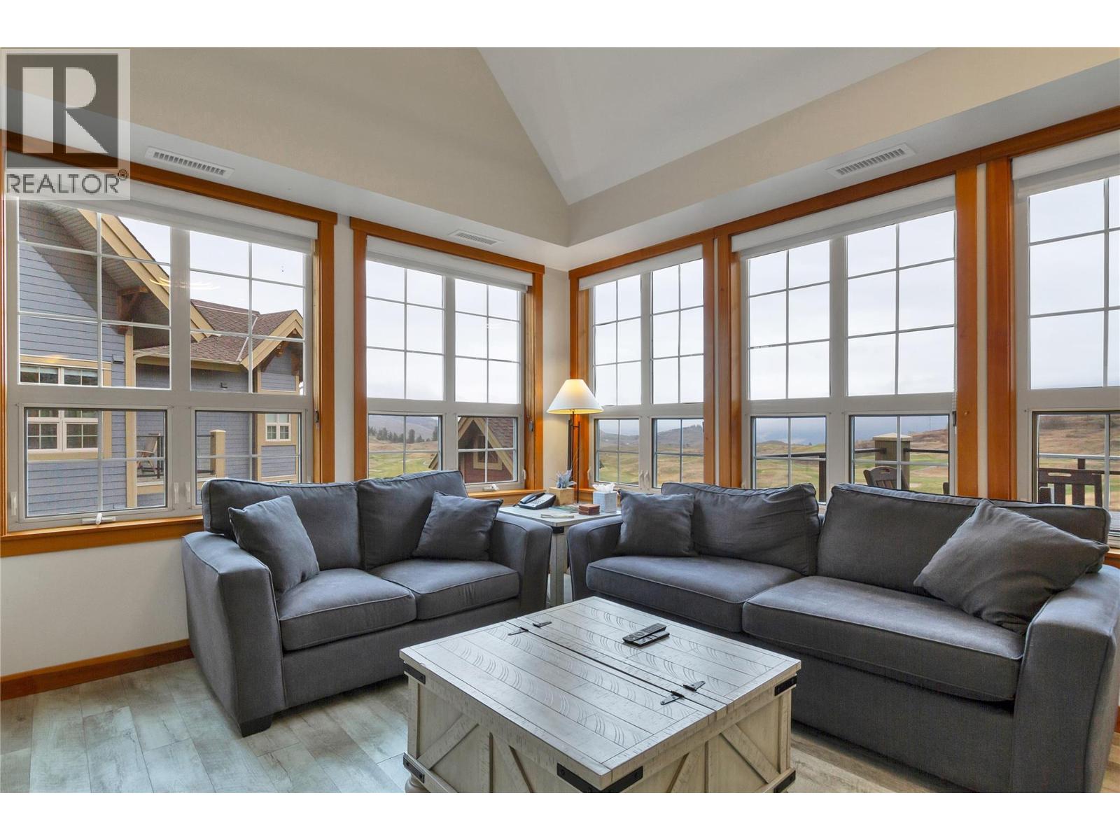 #422 105 VILLAGE CENTRE COURT - 9