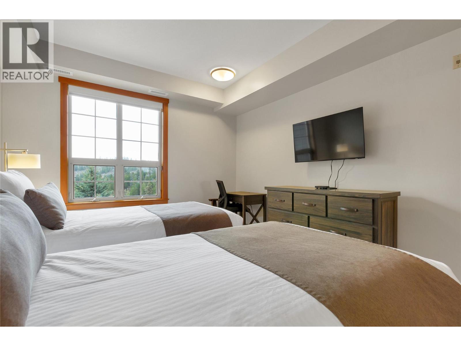 #422 105 VILLAGE CENTRE COURT - 29