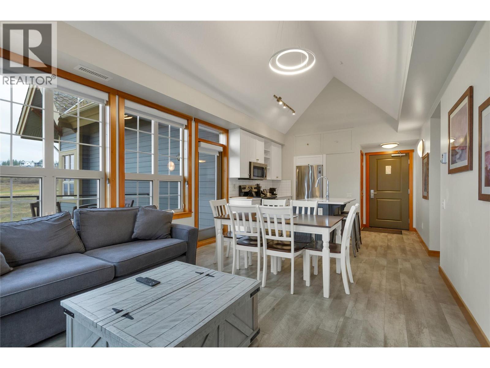 #422 105 VILLAGE CENTRE COURT - 5