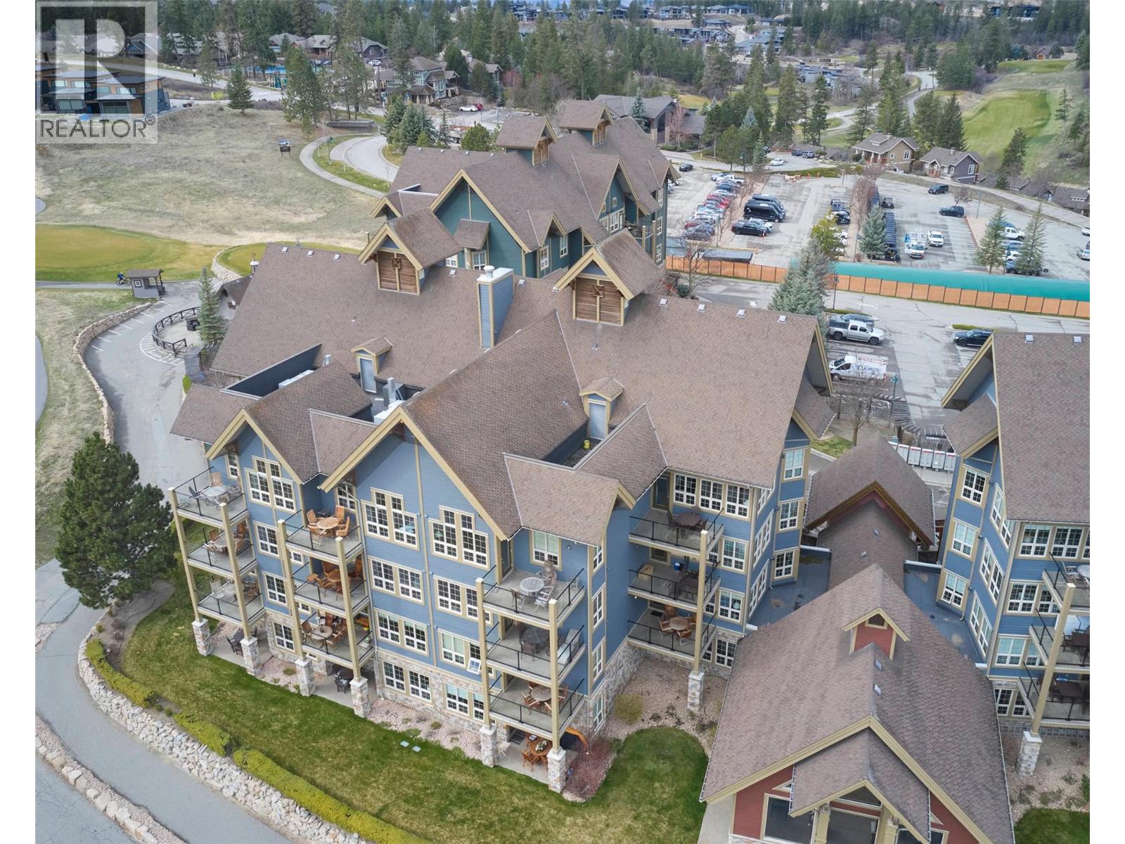 #422 105 VILLAGE CENTRE COURT - 37