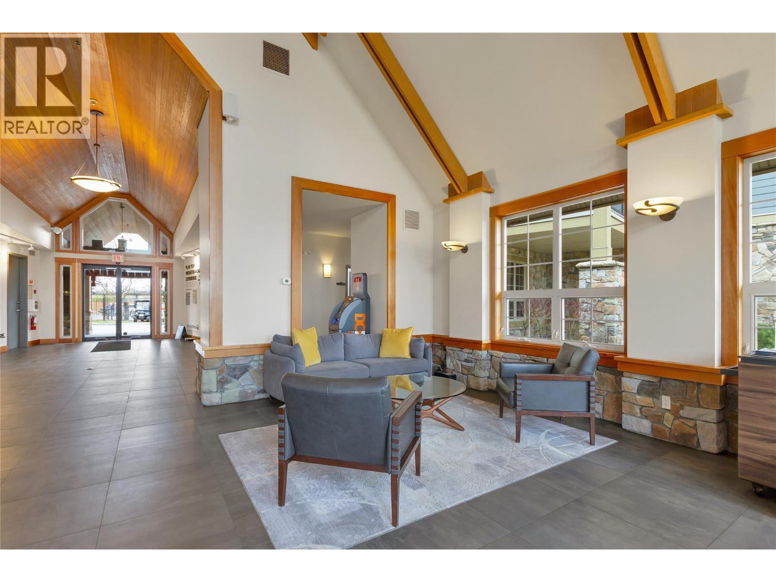 #422 105 VILLAGE CENTRE COURT - 43