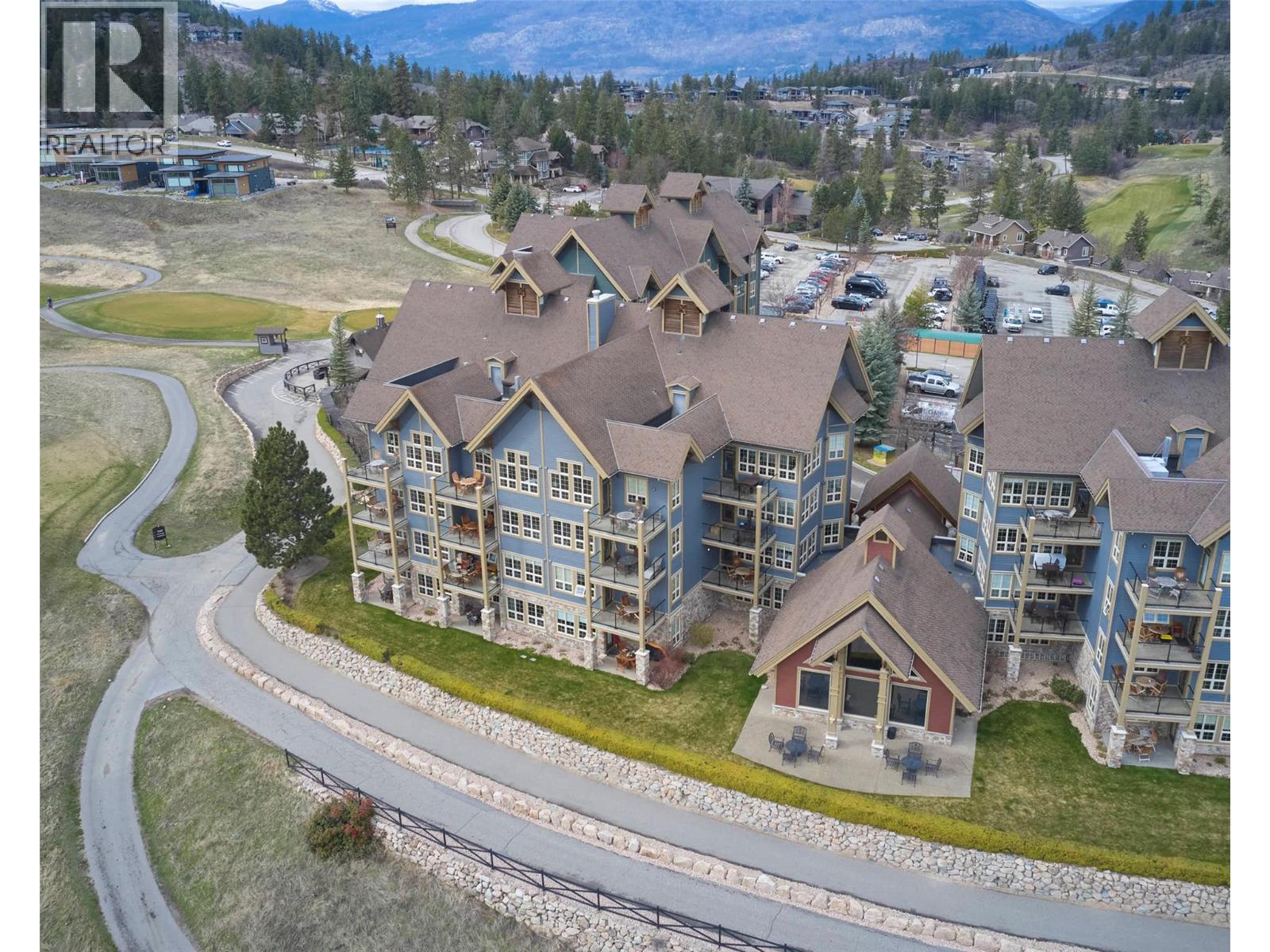 #422 105 VILLAGE CENTRE COURT - 36