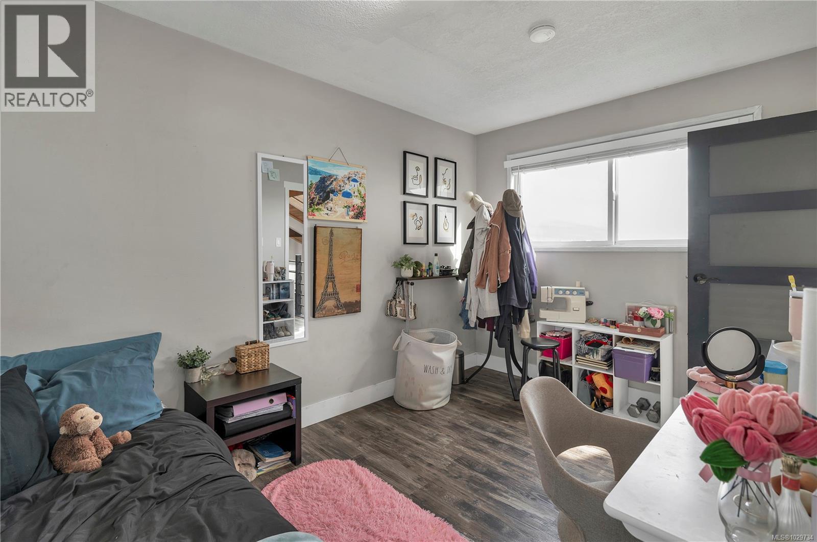 241 Alder St S, Campbell River