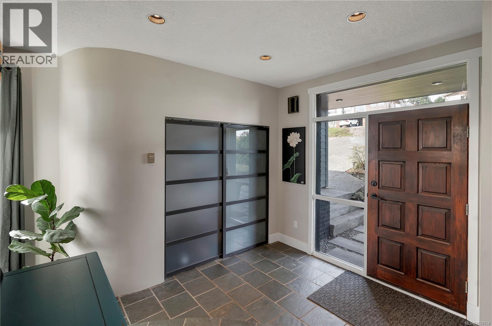 241 Alder St S, Campbell River