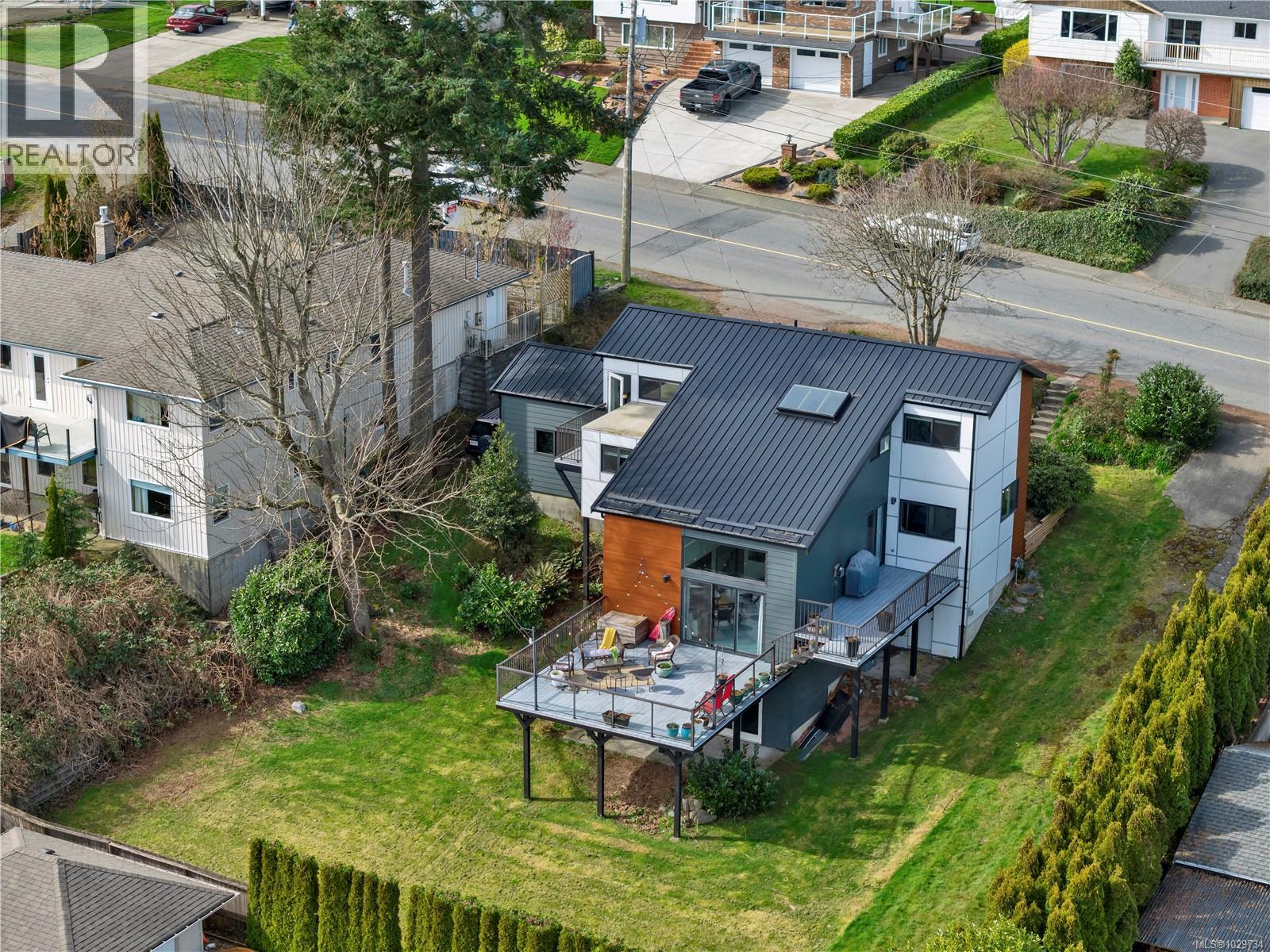 241 Alder St S, Campbell River