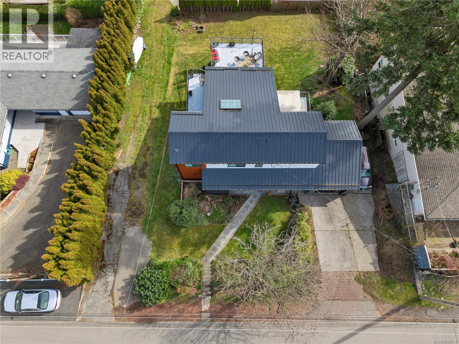 241 Alder St S, Campbell River