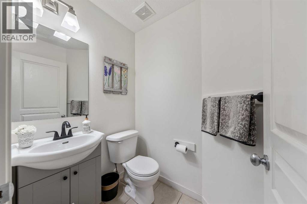 Single Family House for Sale in  Autumn Green SE Auburn Bay Calgary 