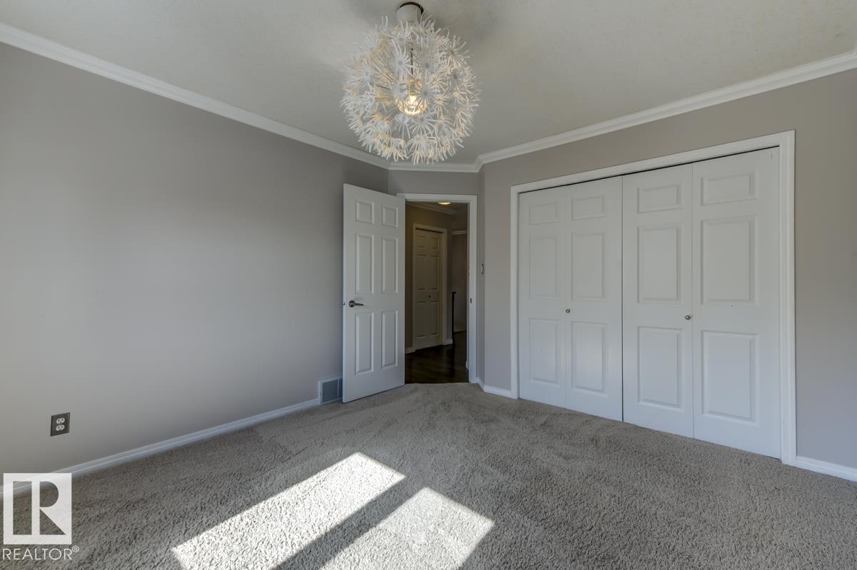 10519 87 AV NW, Edmonton