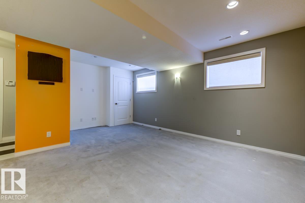 10519 87 AV NW, Edmonton