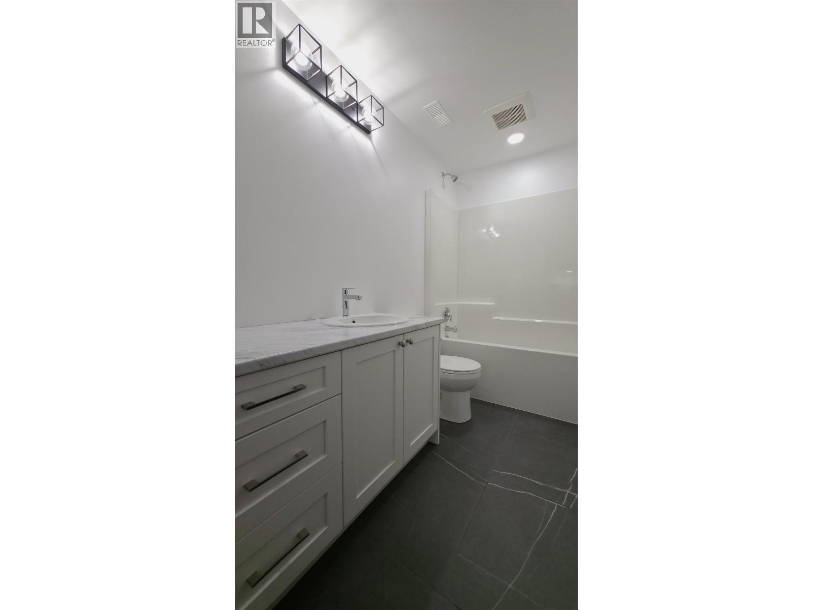 7960 SUTLEY ROAD - 22