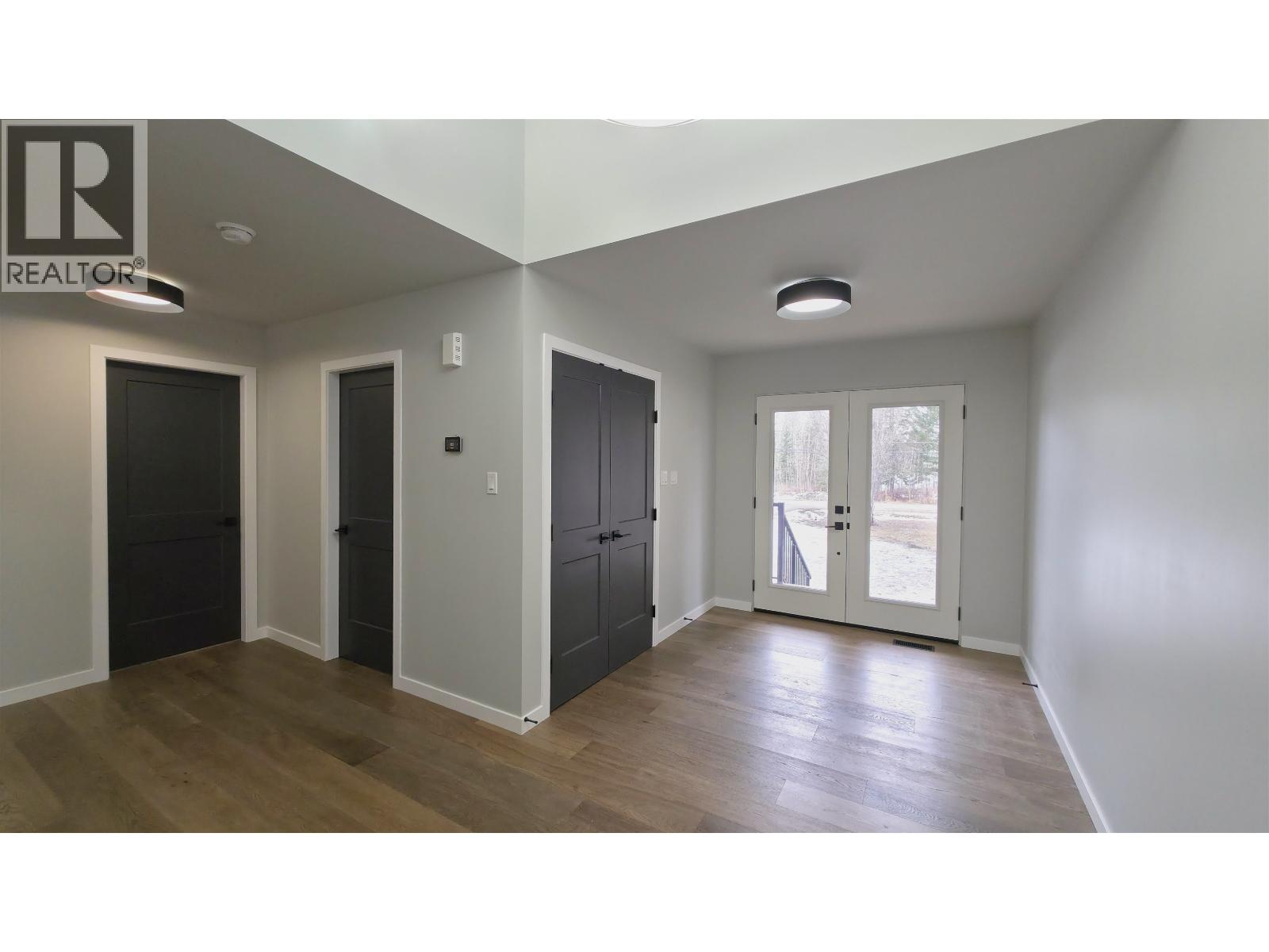 7960 SUTLEY ROAD - 28