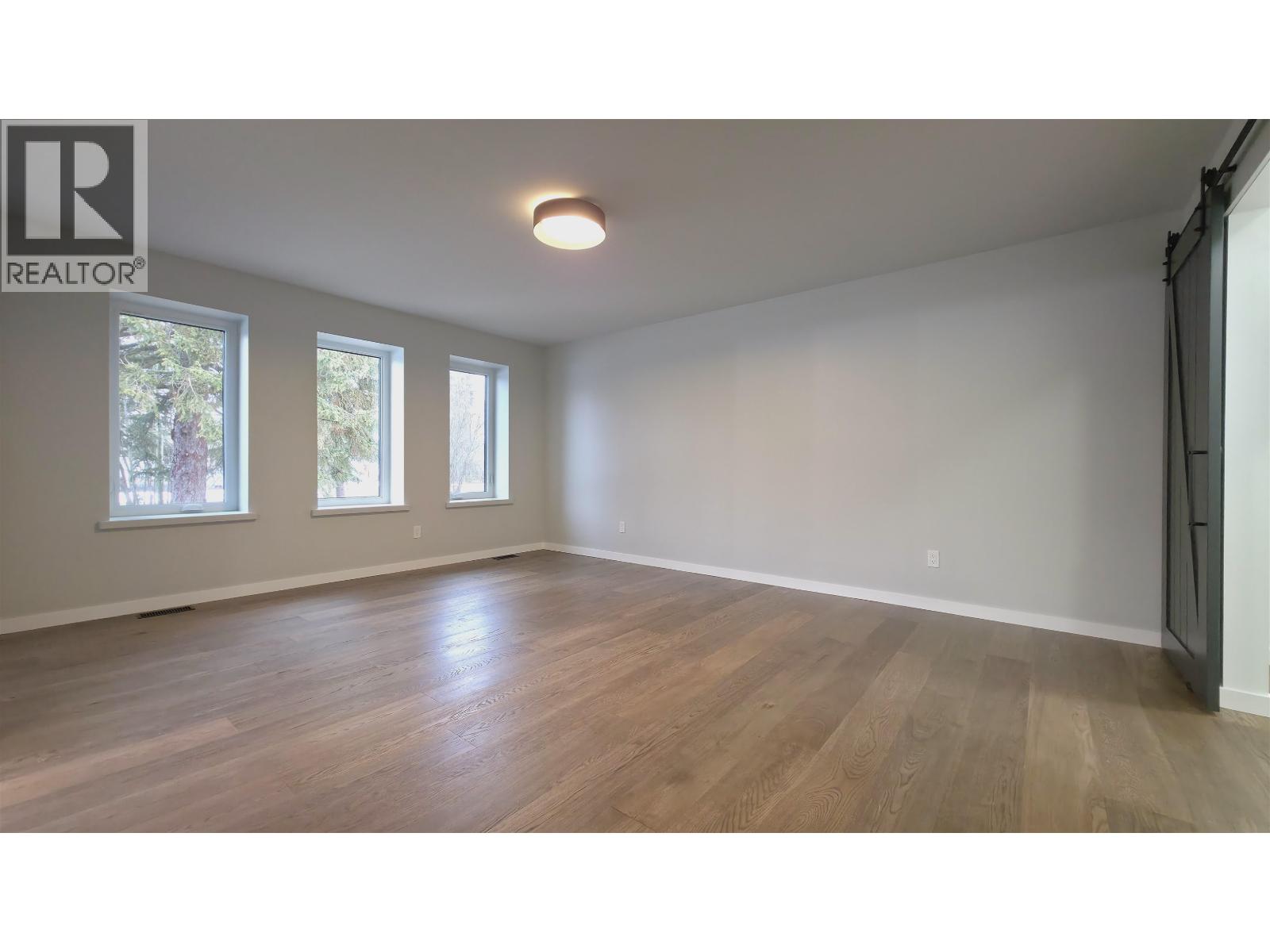 7960 SUTLEY ROAD - 13