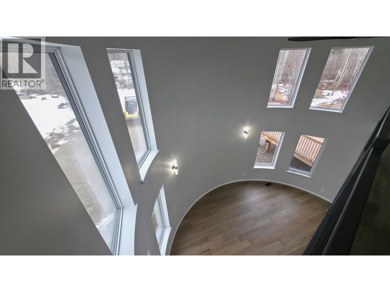 7960 SUTLEY ROAD - 12