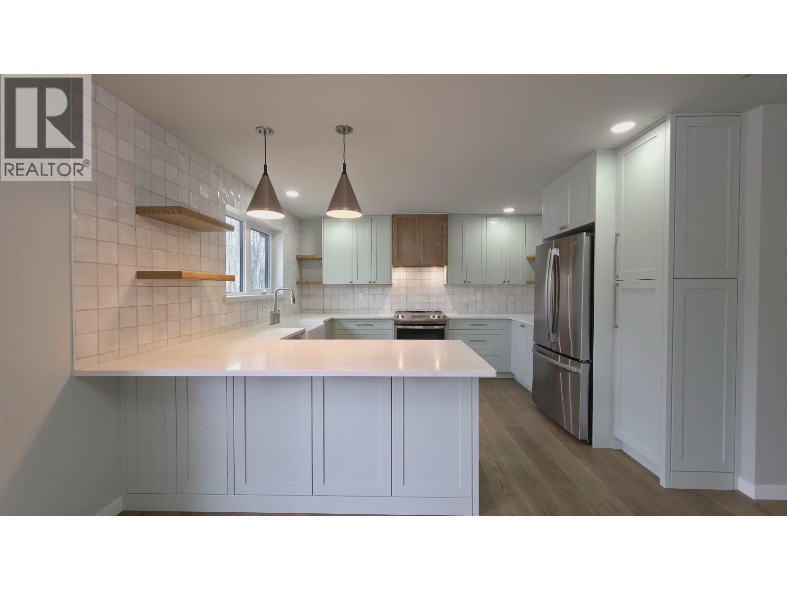 7960 SUTLEY ROAD - 4