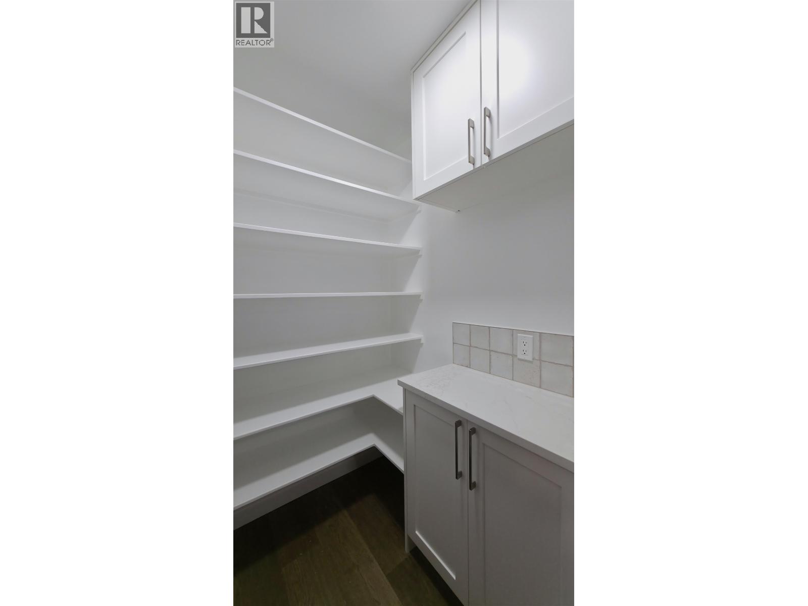 7960 SUTLEY ROAD - 25