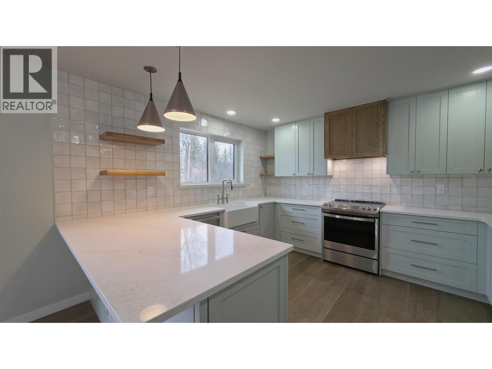 7960 SUTLEY ROAD - 9