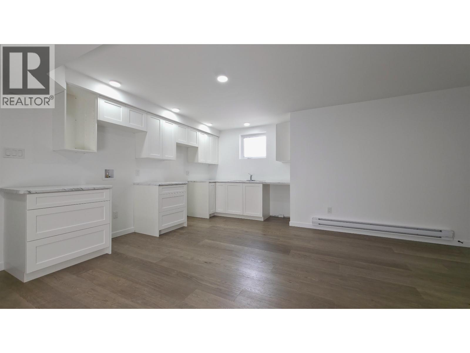 7960 SUTLEY ROAD - 29