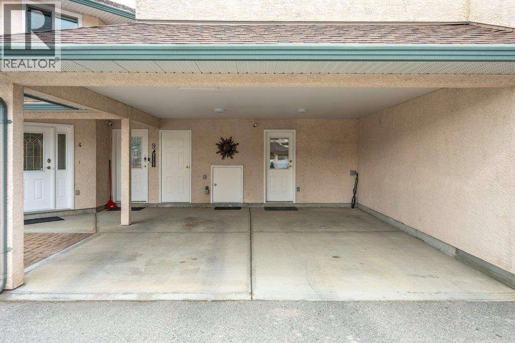 6514 Meadows Drive Unit# 4, Oliver