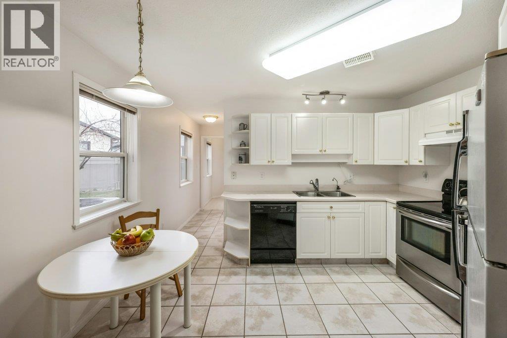 6514 Meadows Drive Unit# 4, Oliver