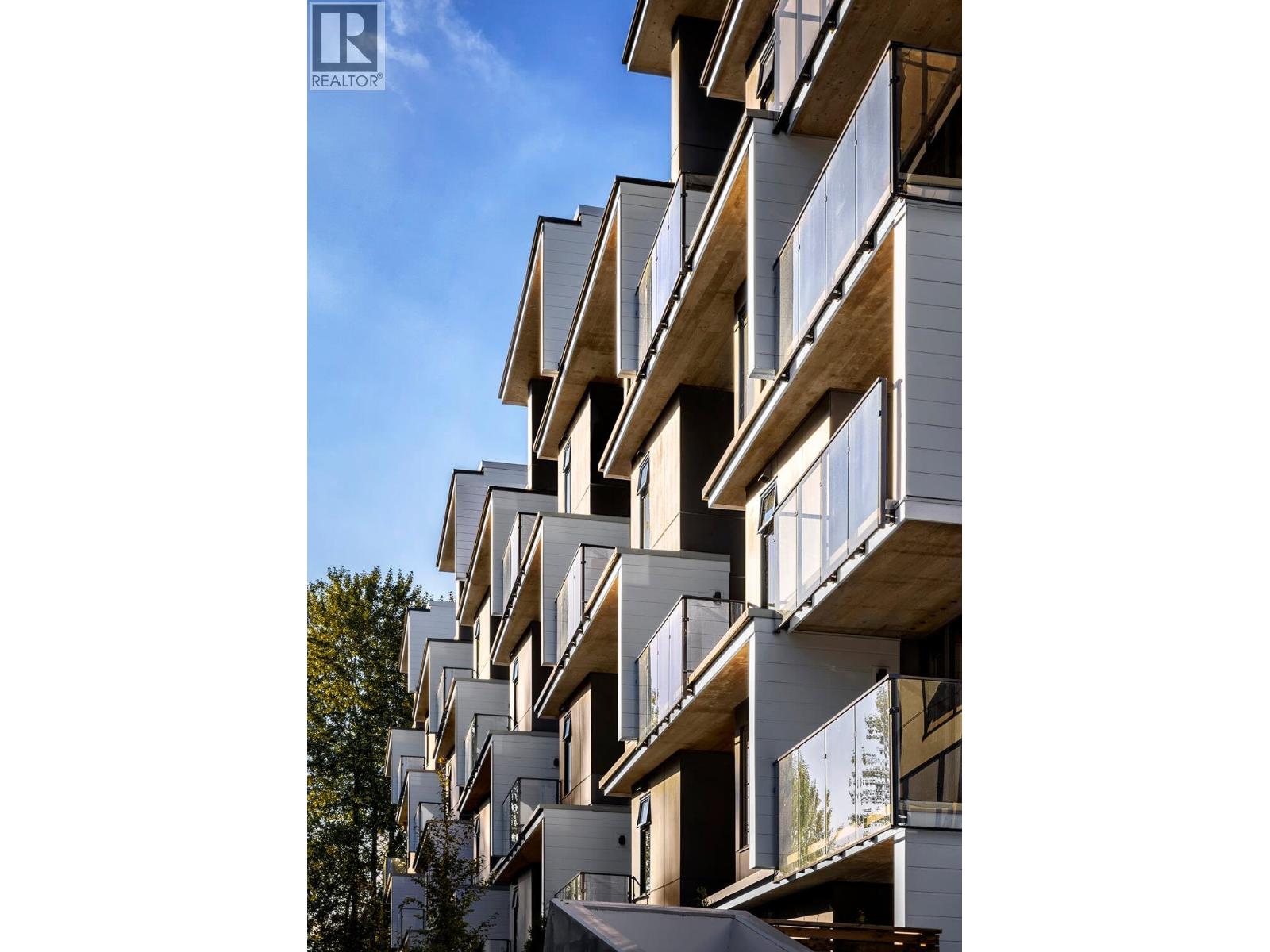 505 310 SALTER STREET, New Westminster