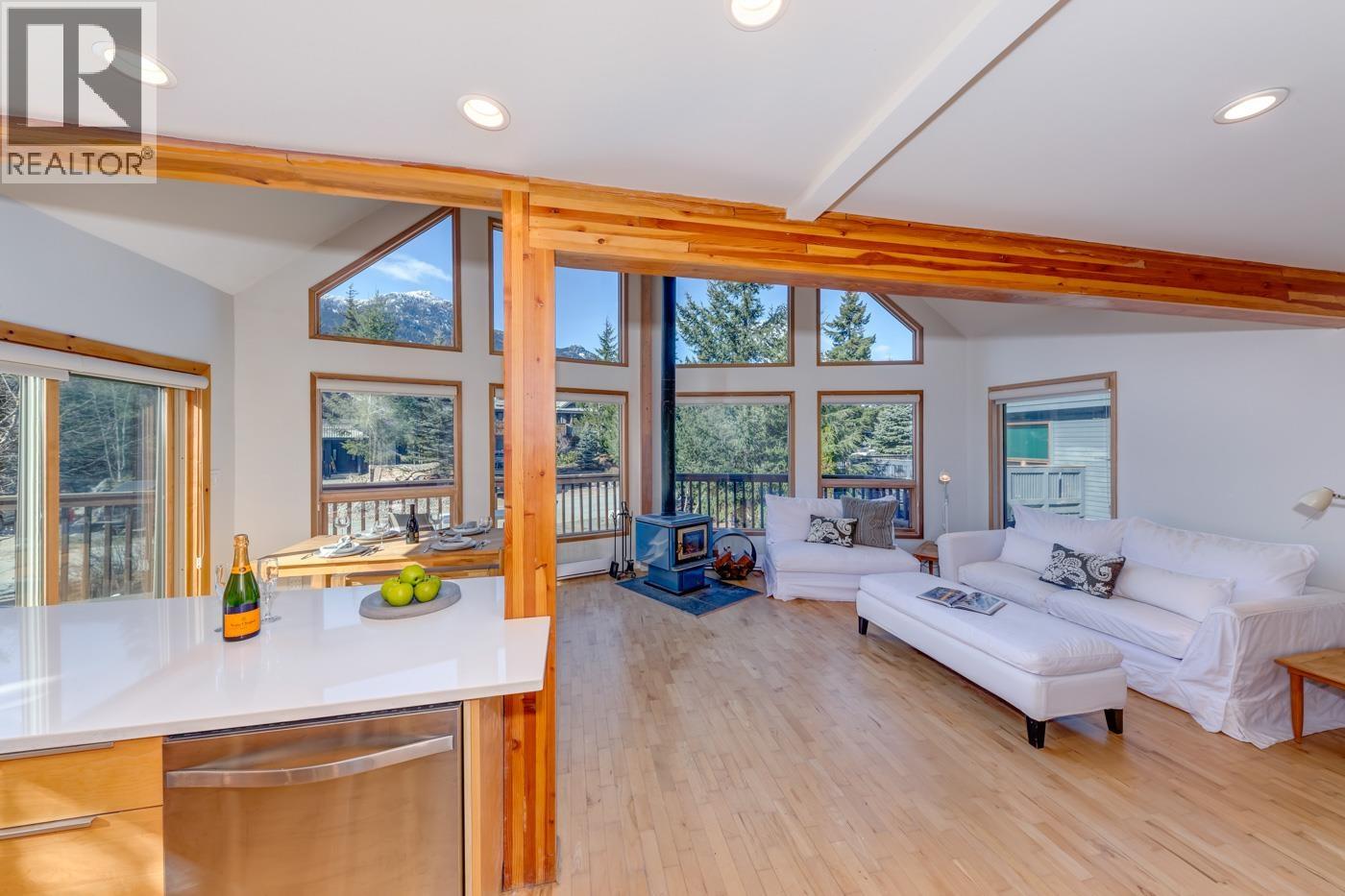 2748 COYOTE PLACE, Whistler