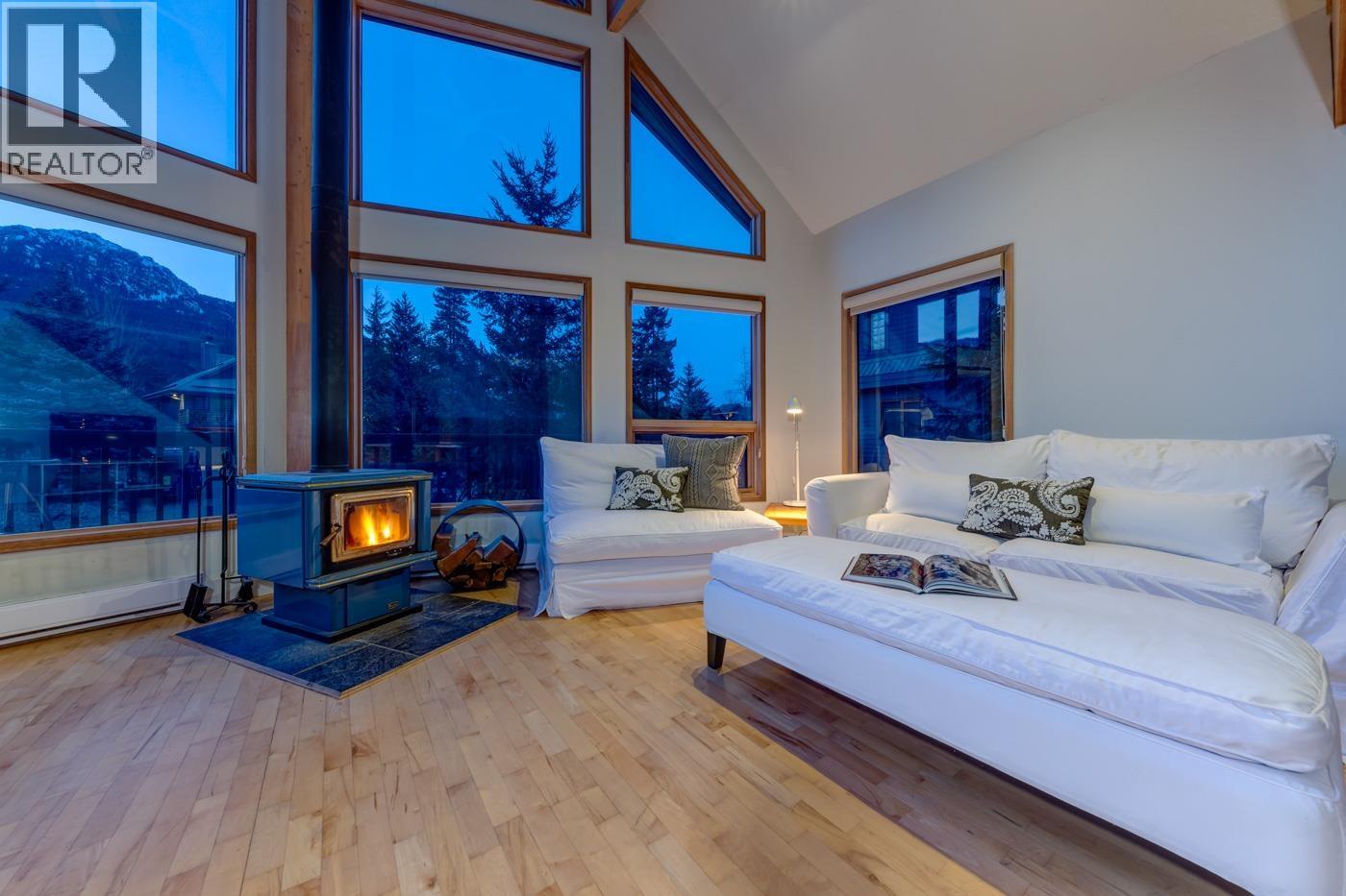 2748 COYOTE PLACE, Whistler
