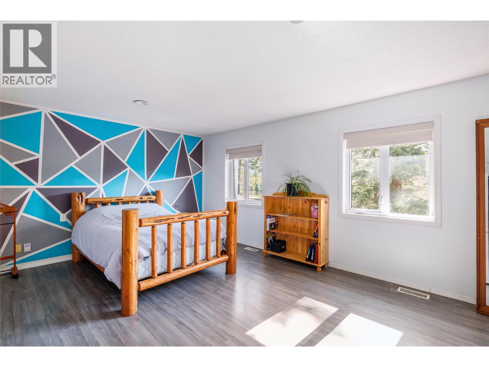  7992 Falcon Ridge Crescent, Kelowna