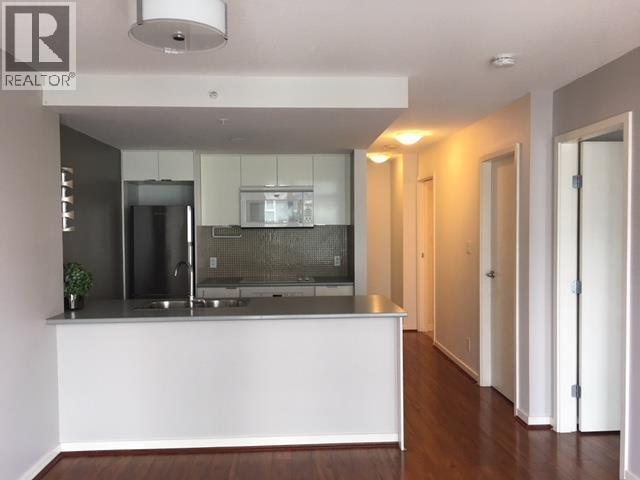 2101 233 ROBSON Street - main photo