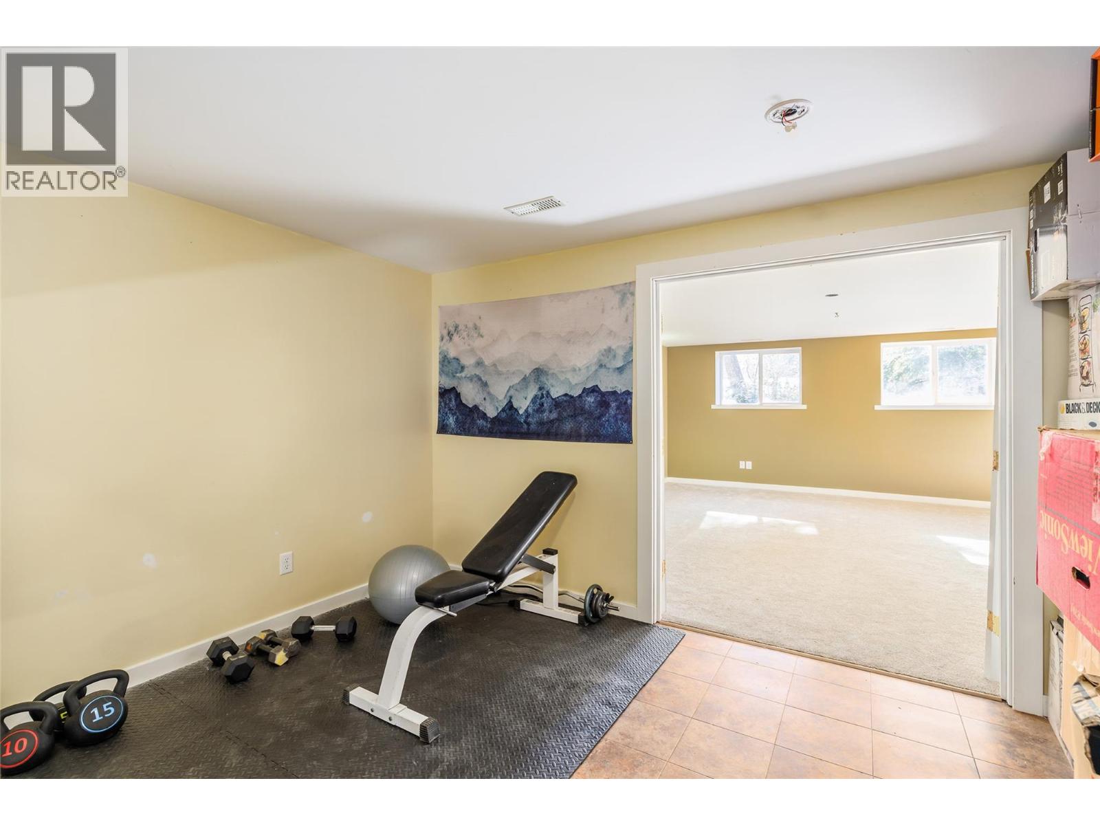  7992 Falcon Ridge Crescent, Kelowna