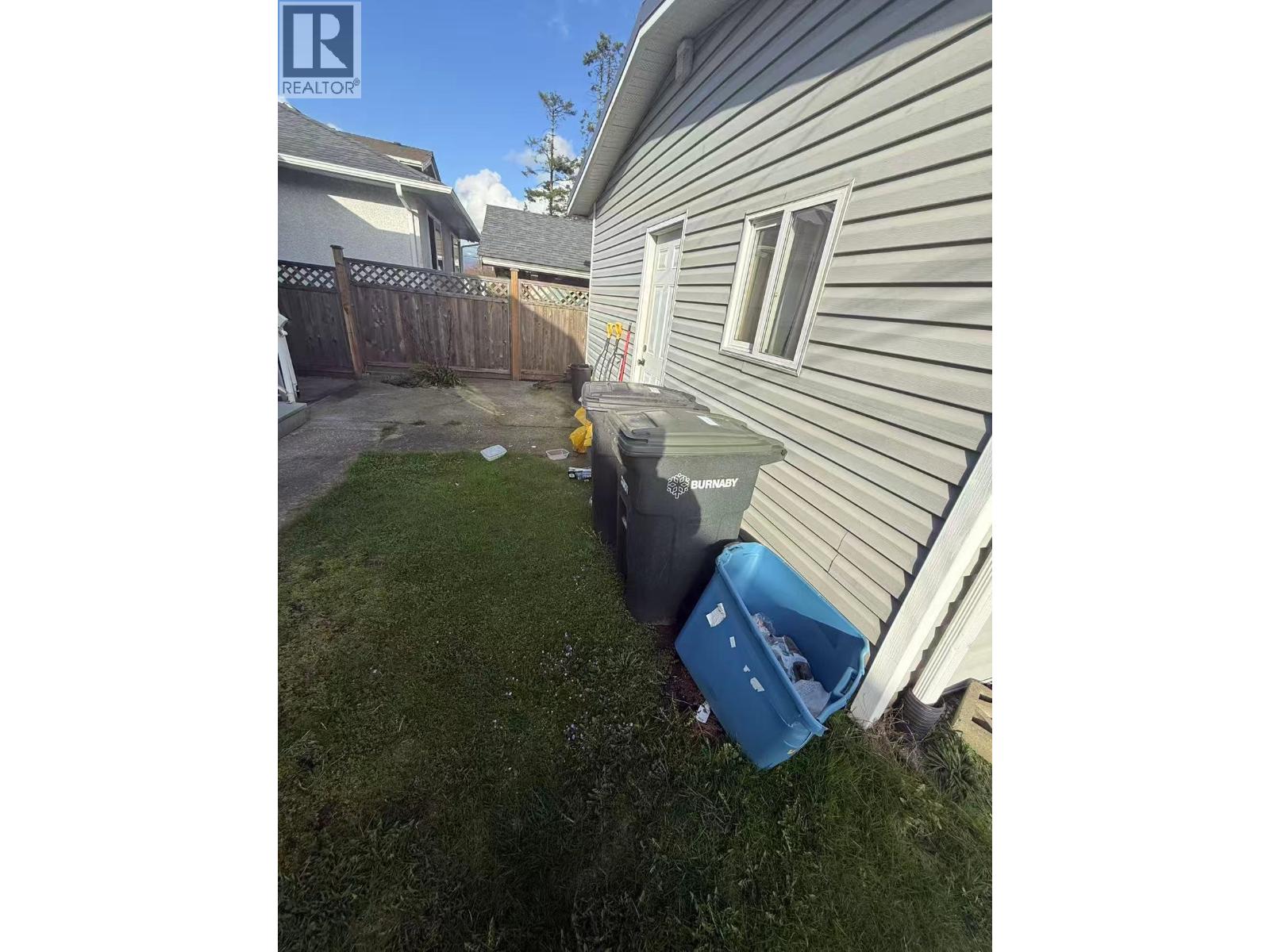 8940 MONROE Avenue - photo 2