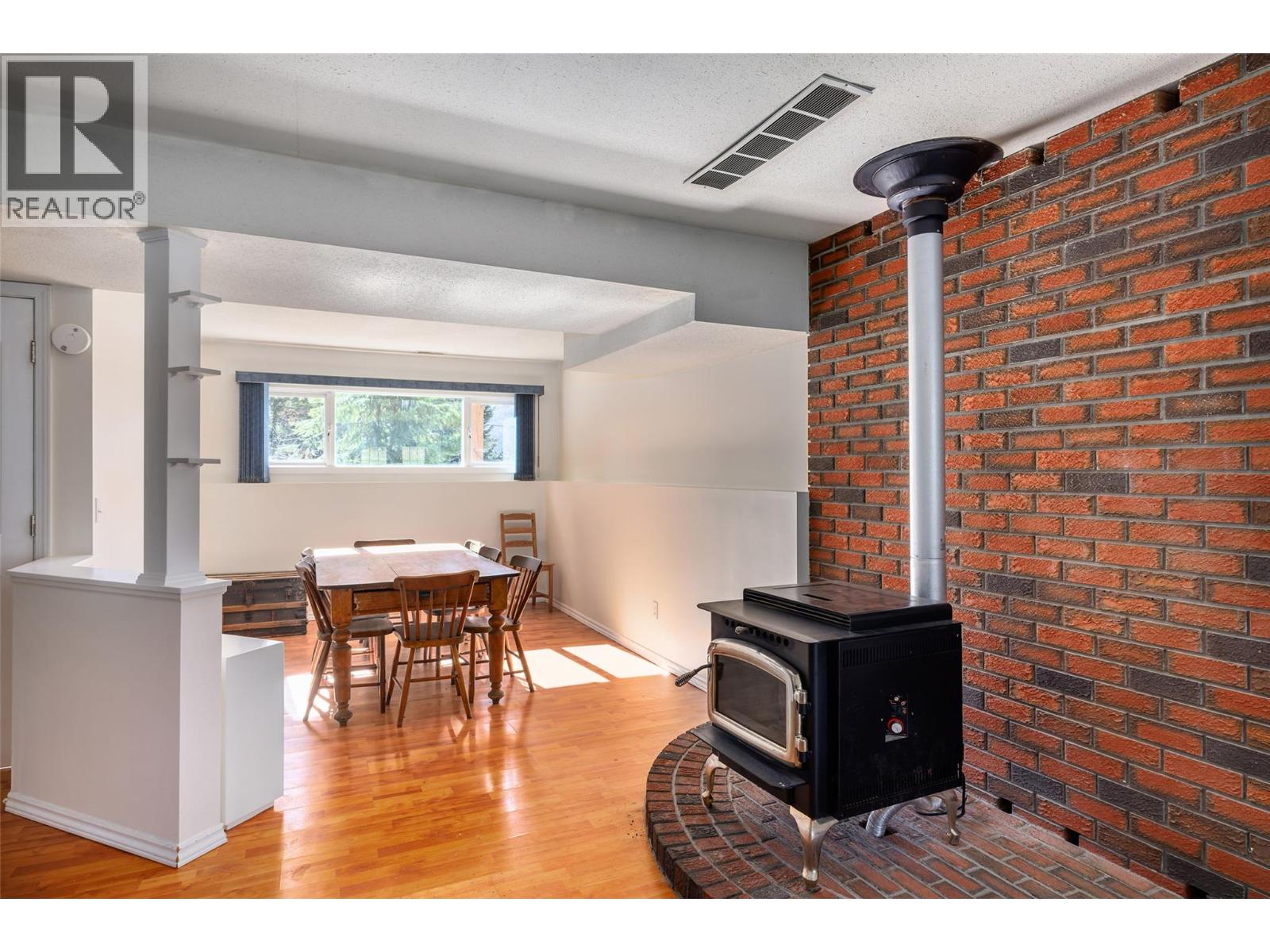  7992 Falcon Ridge Crescent, Kelowna