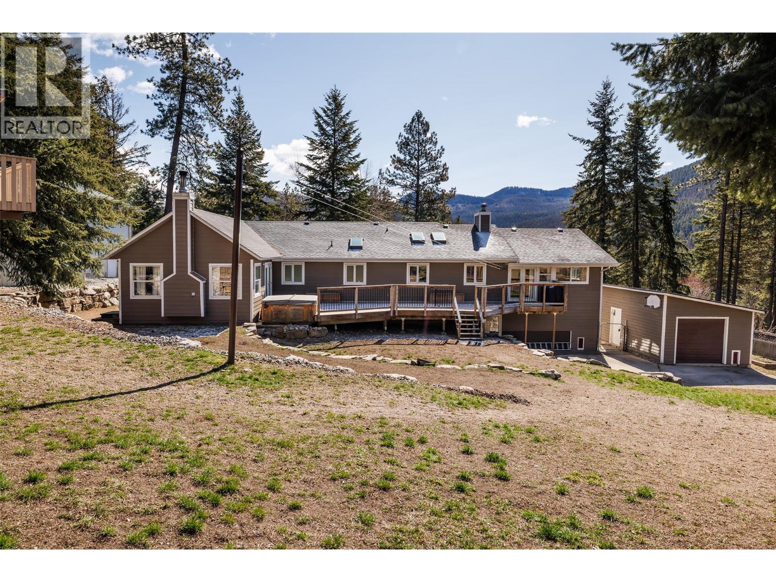  7992 Falcon Ridge Crescent, Kelowna