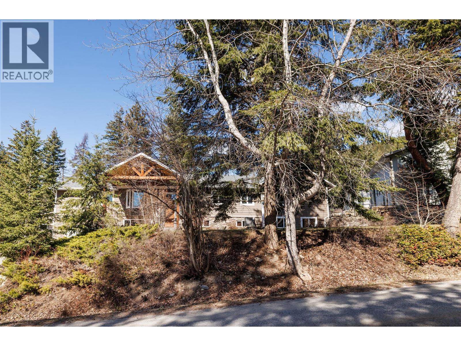  7992 Falcon Ridge Crescent, Kelowna