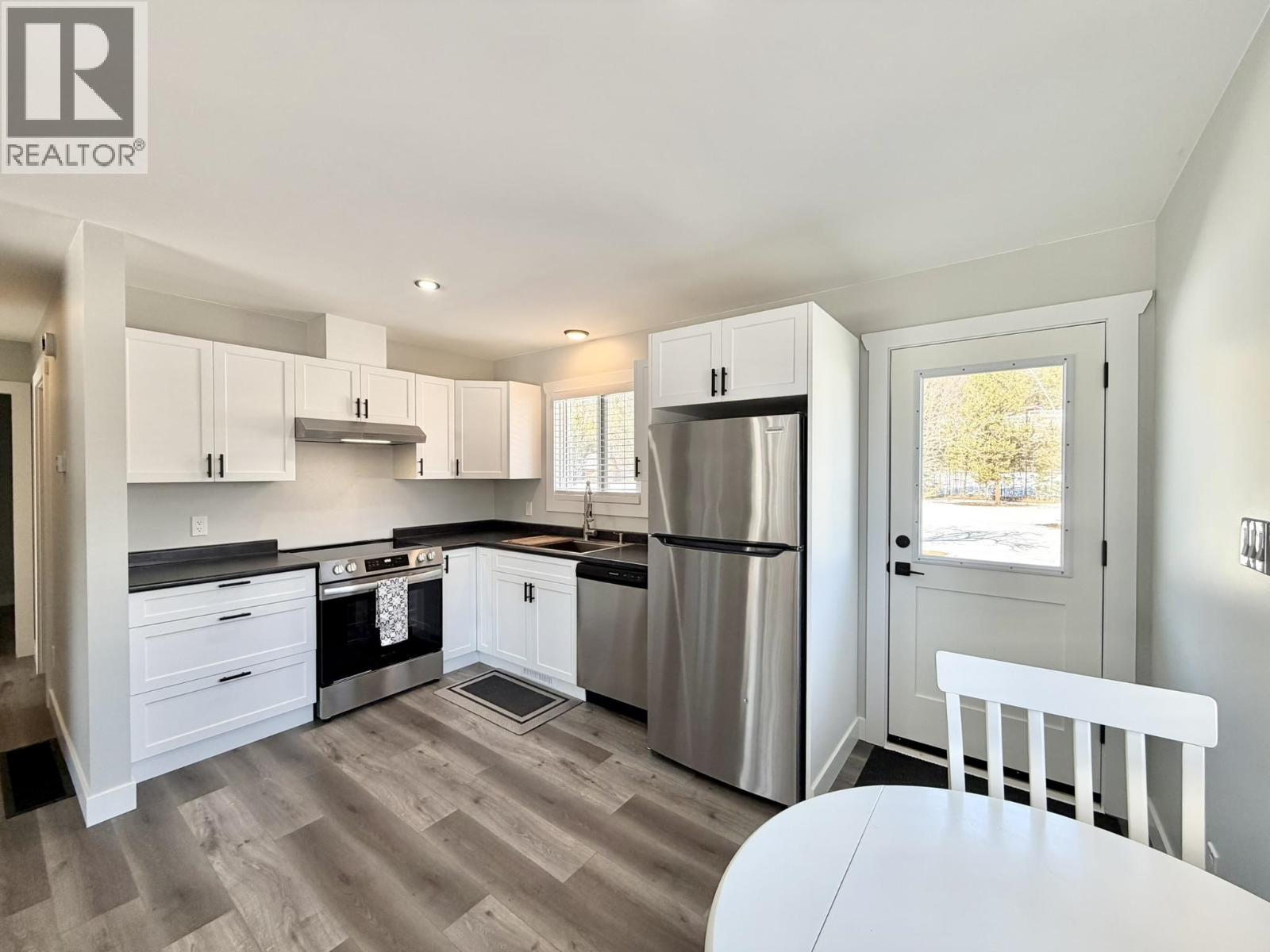 5901 HORSE LAKE ROAD, Horse Lake