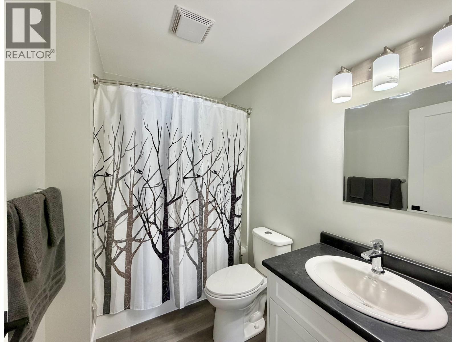 5901 HORSE LAKE ROAD, Horse Lake