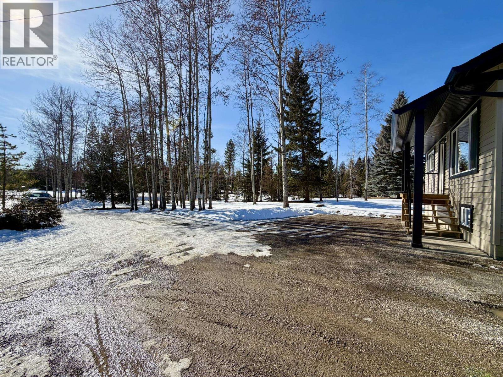 5901 HORSE LAKE ROAD, Horse Lake