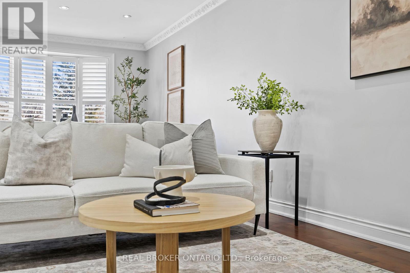 704 COULSON AVENUE - 10