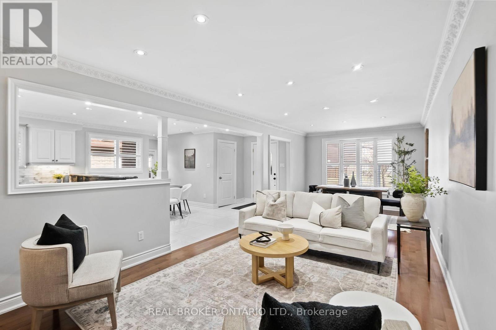 704 COULSON AVENUE - 12