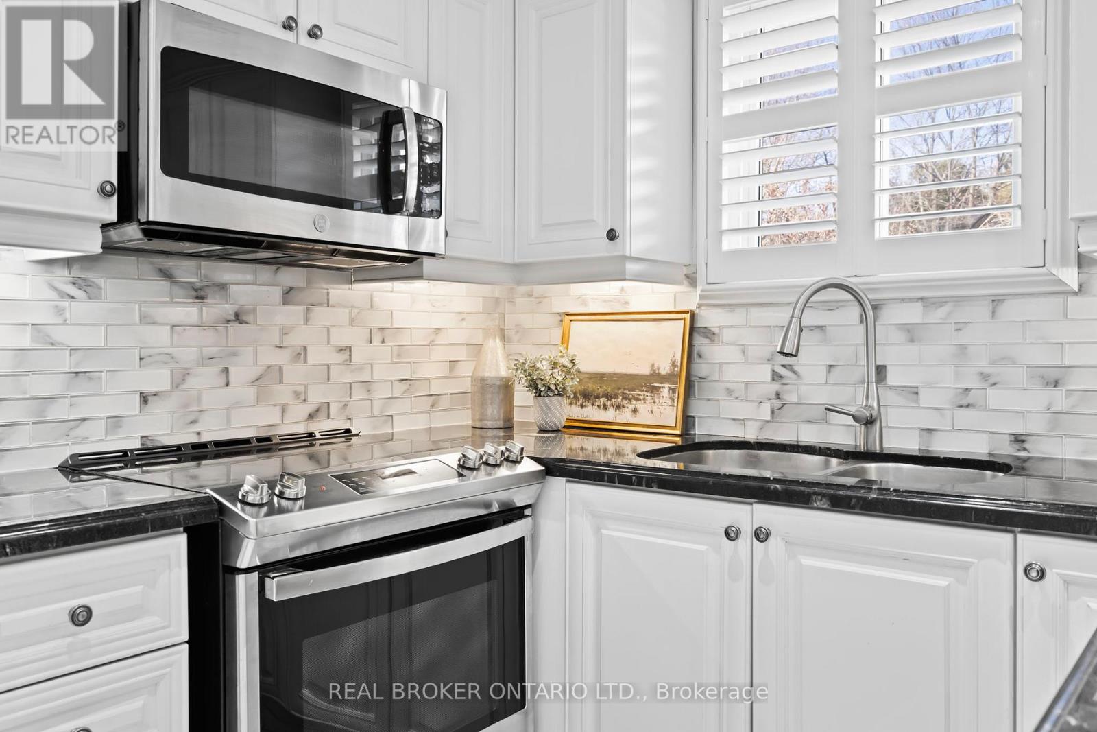 704 COULSON AVENUE - 15