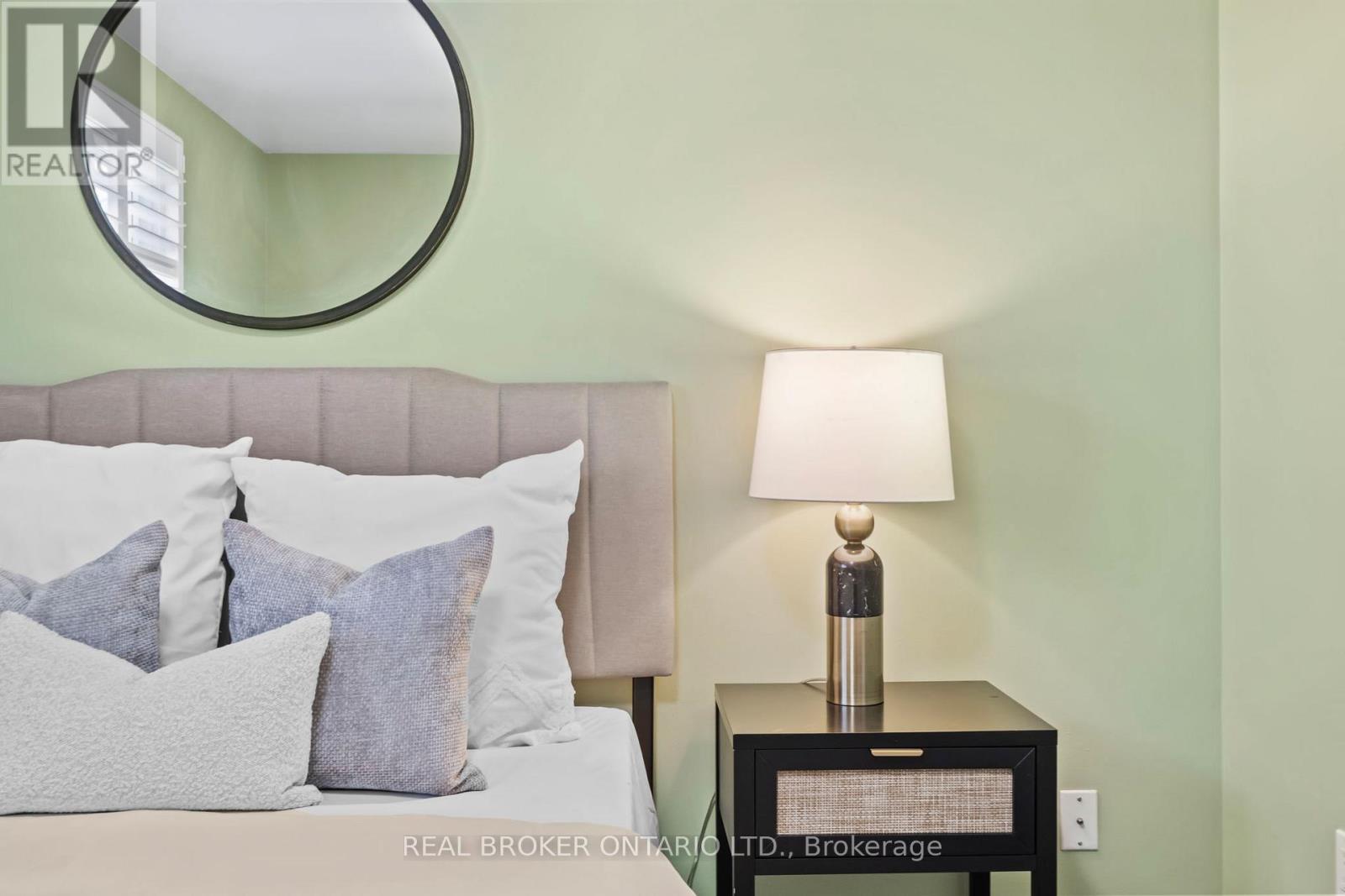 704 COULSON AVENUE - 29