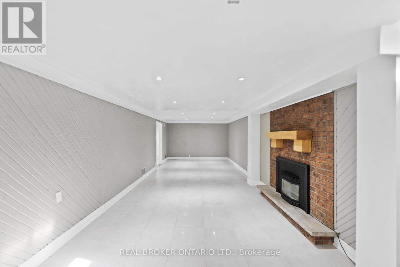 704 COULSON AVENUE - 43