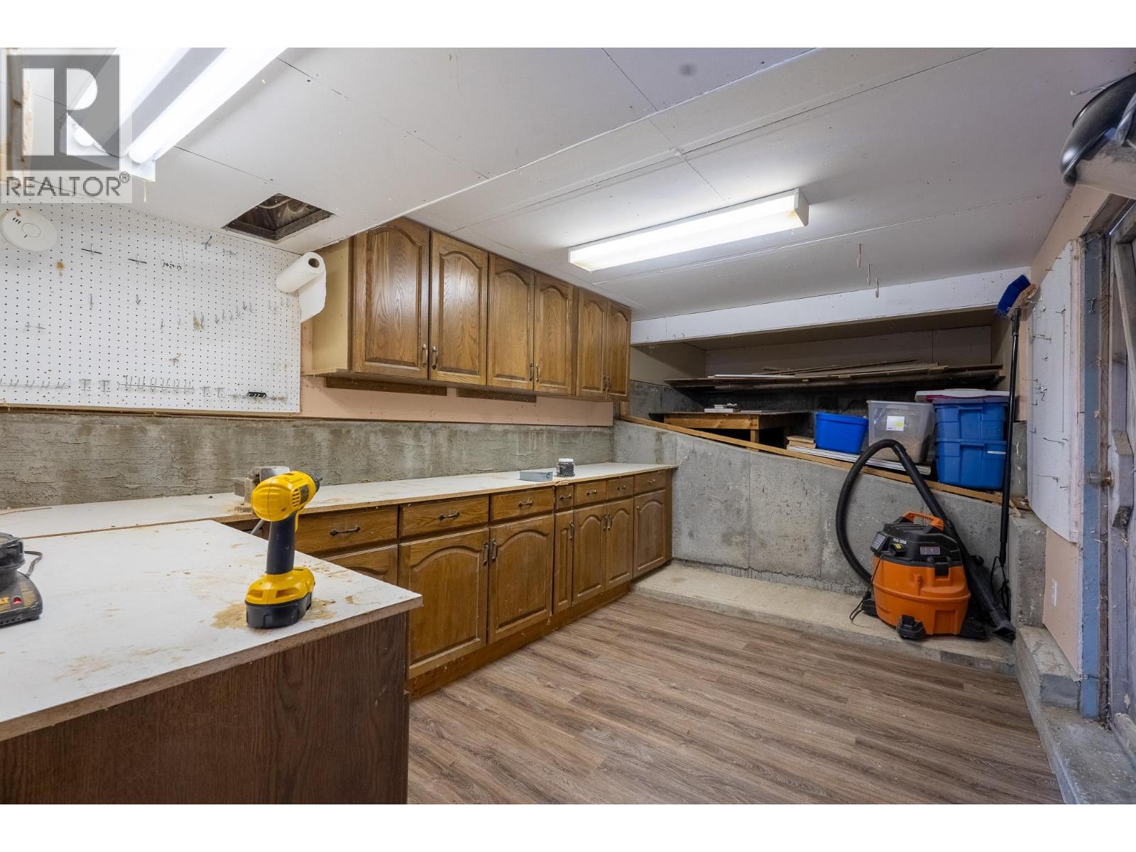 913 HUNTLEIGH Crescent, Kamloops