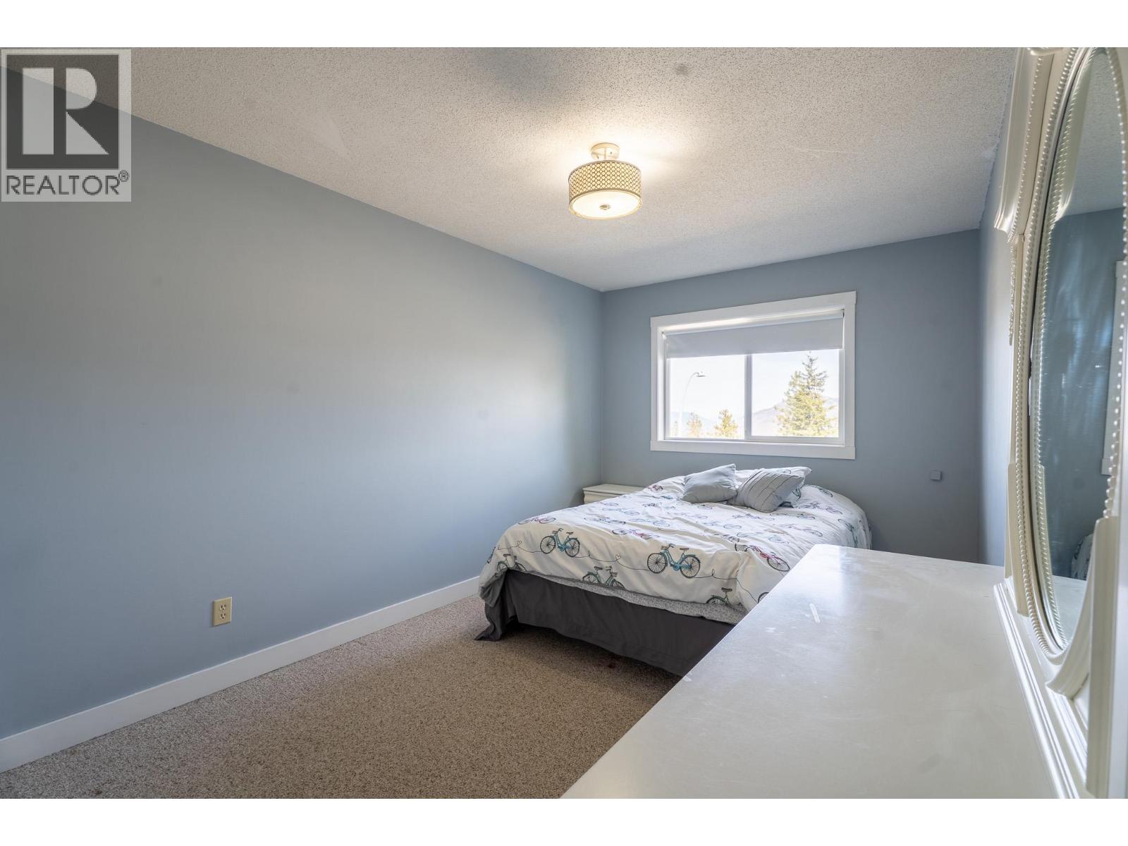 913 HUNTLEIGH Crescent, Kamloops