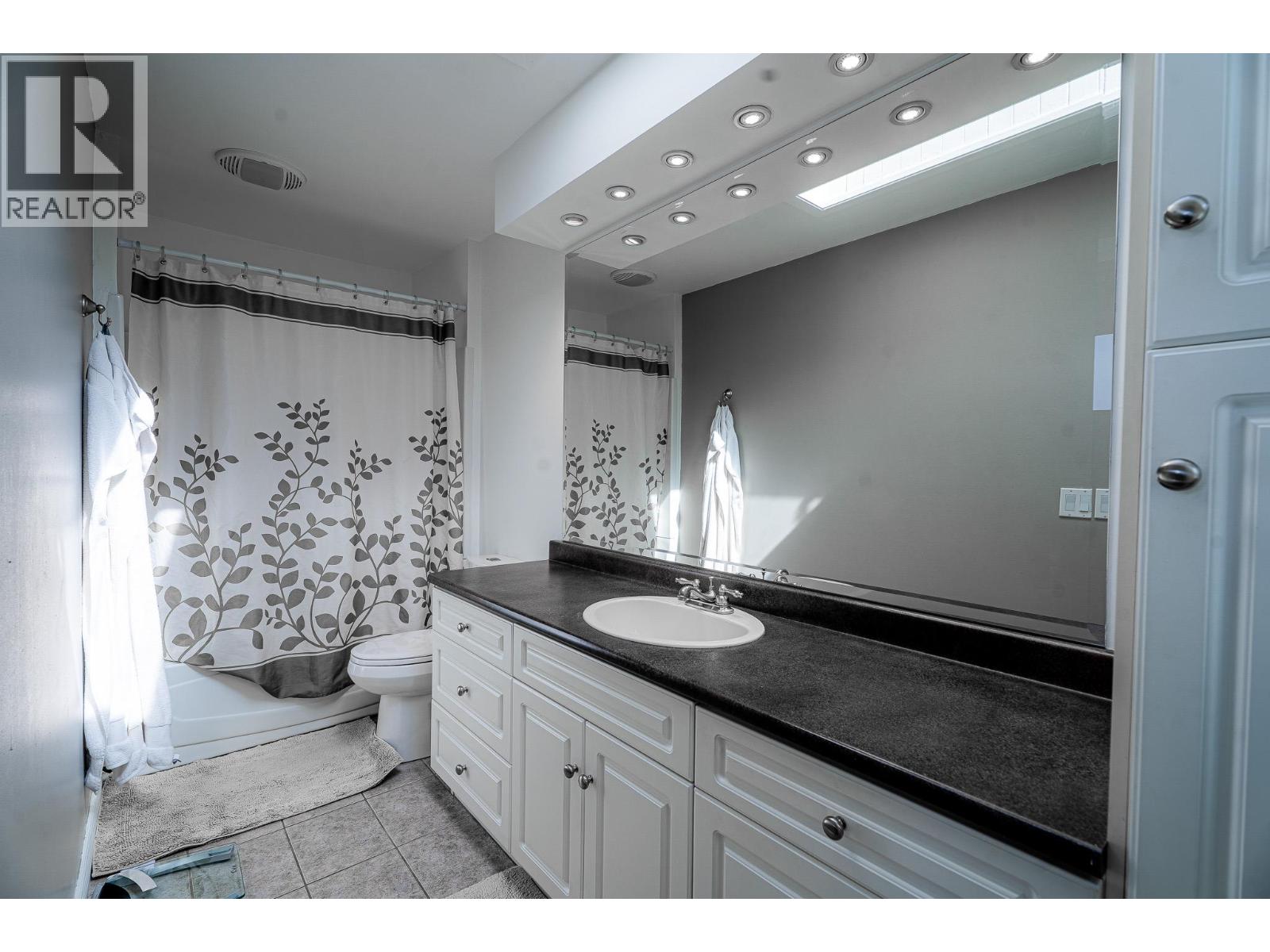 913 HUNTLEIGH Crescent, Kamloops