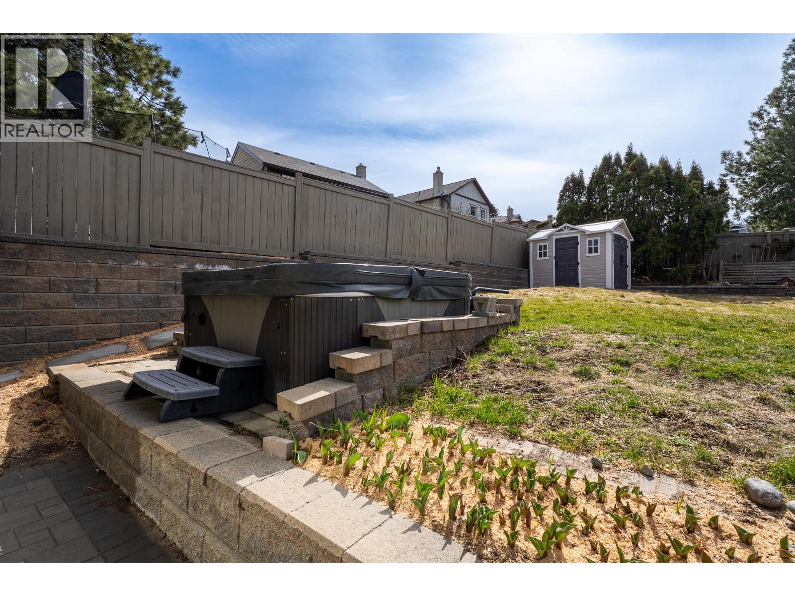 913 HUNTLEIGH Crescent, Kamloops