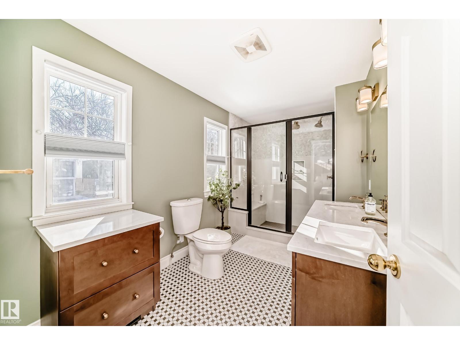 10812 128 ST NW, Edmonton