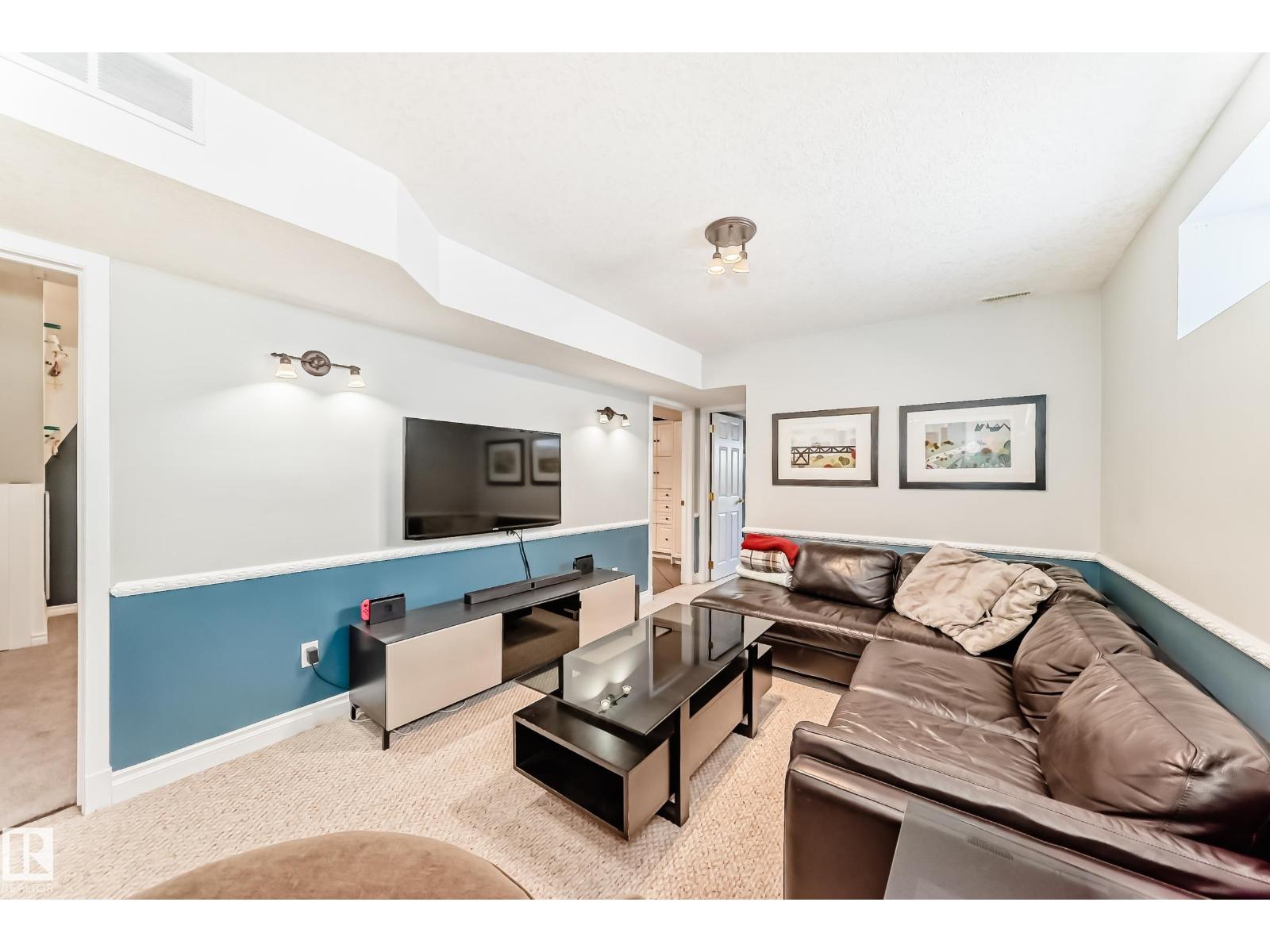 10812 128 ST NW, Edmonton