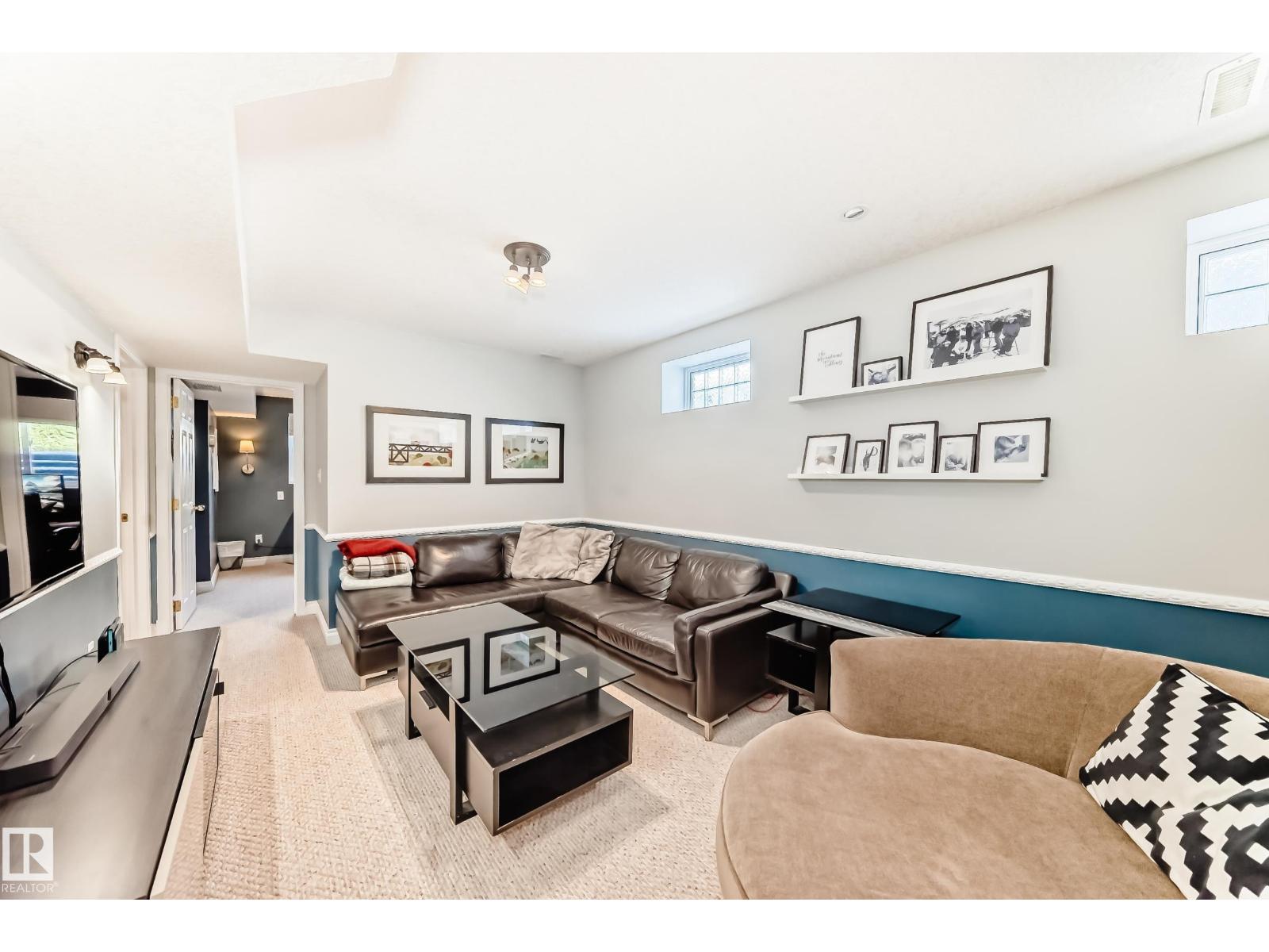 10812 128 ST NW, Edmonton