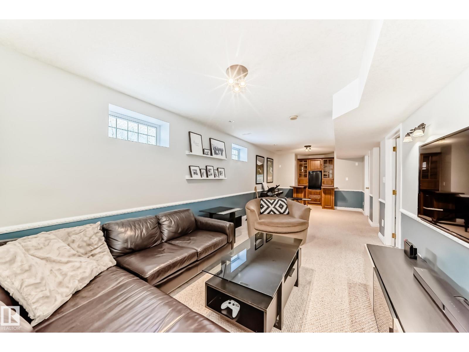 10812 128 ST NW, Edmonton