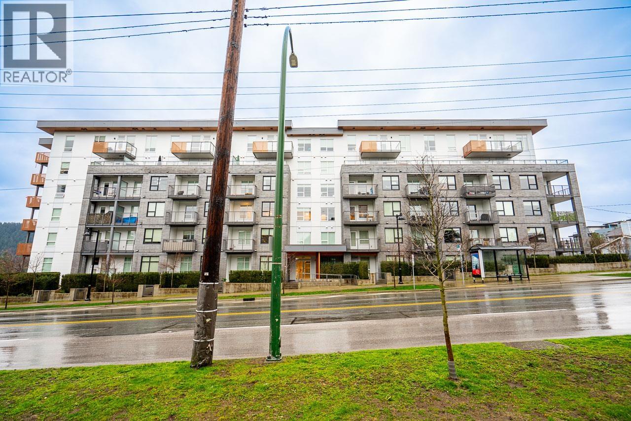 308 645 COMO LAKE AVENUE, Coquitlam